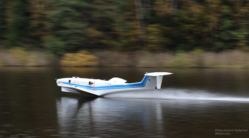 take_off_still_credit